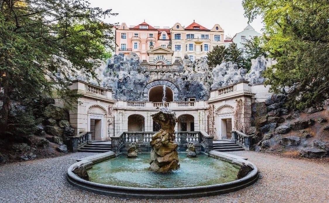 Prenájom bytu 4-izbový 20 m², Londýnská, Praha, Praha Prenájom bytu 4-izbový 20 m², Londýnská, Praha, Praha