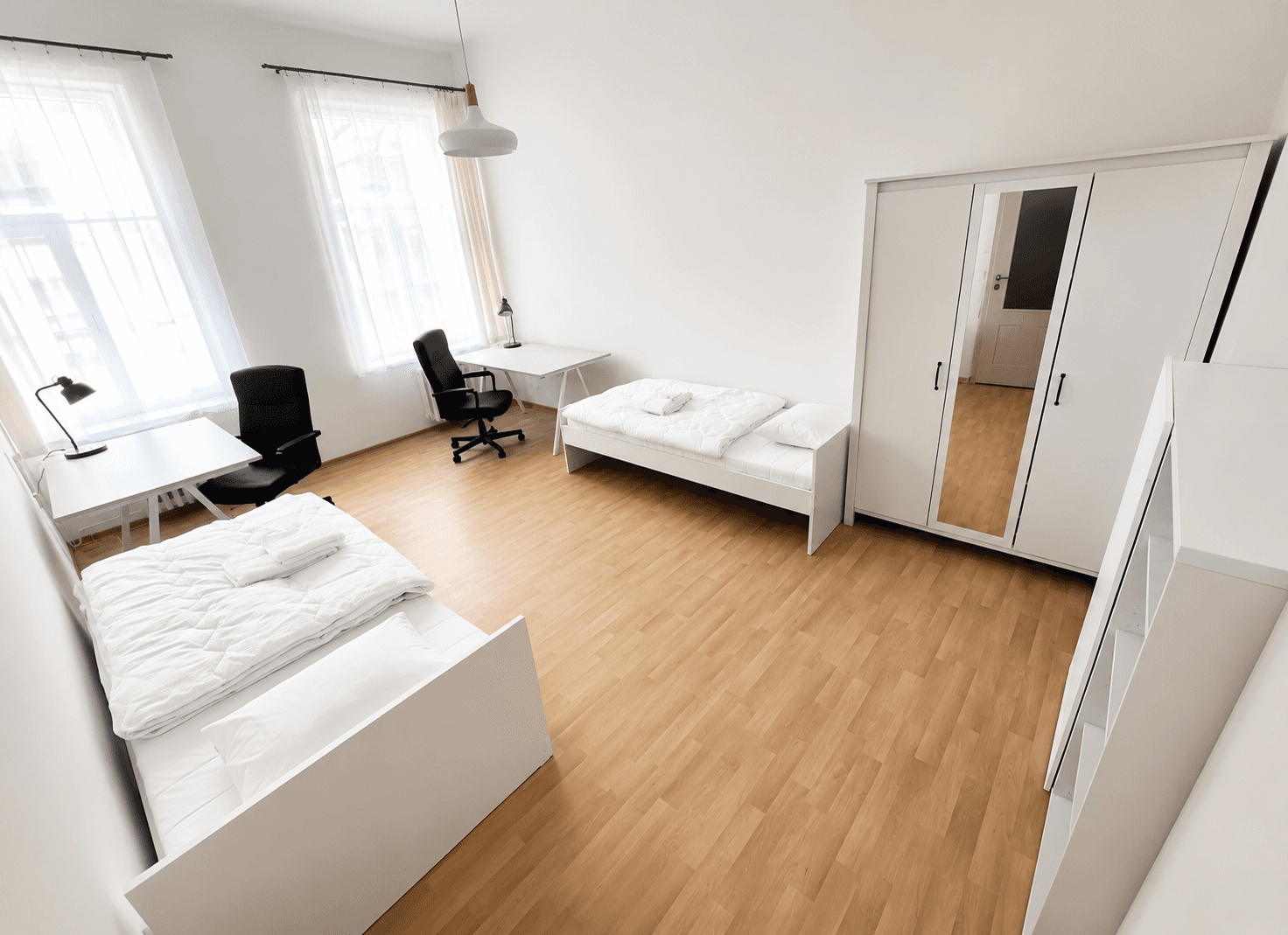 Prenájom bytu 4-izbový 25 m², Londýnská, Praha, Praha Prenájom bytu 4-izbový 25 m², Londýnská, Praha, Praha