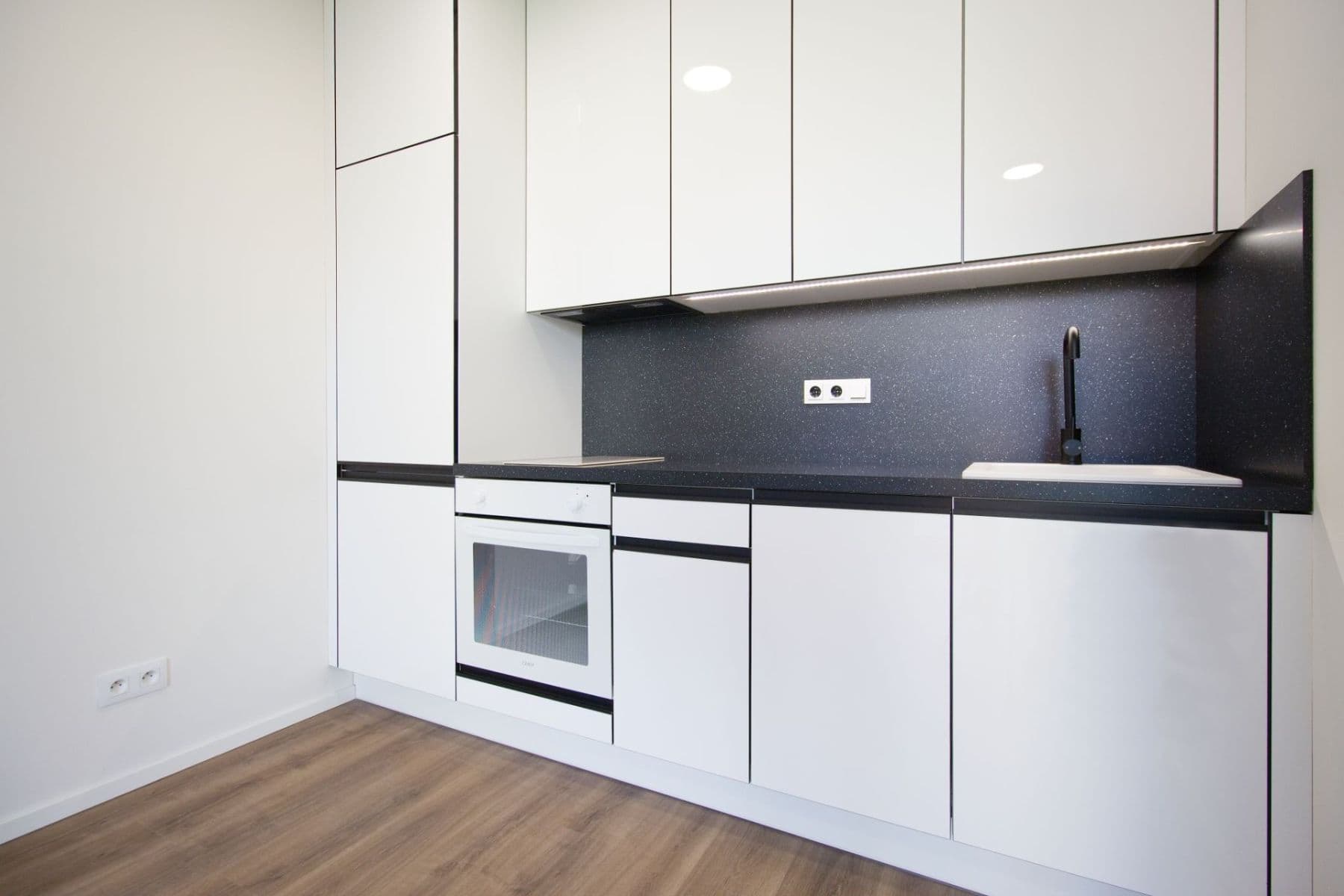 Prenájom bytu 1-izbový 40 m², Arnošta Valenty, Praha, Praha Prenájom bytu 1-izbový 40 m², Arnošta Valenty, Praha, Praha