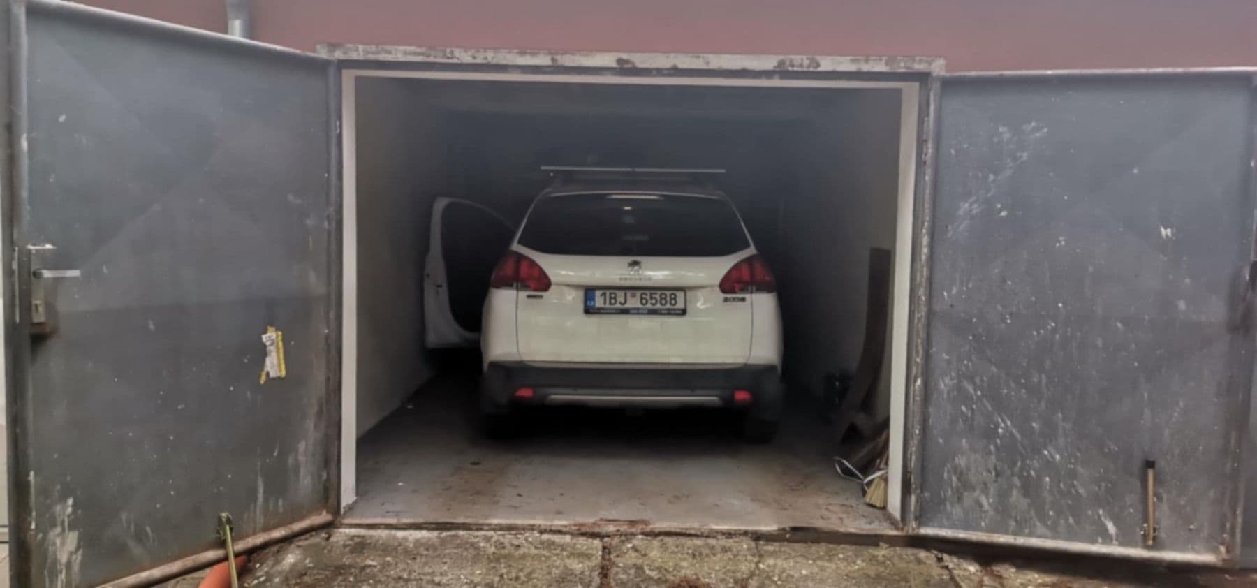 Predaj garáže 23 m², J. A. Komenského, Zbýšov, Jihomoravský kraj Predaj garáže 23 m², J. A. Komenského, Zbýšov, Jihomoravský kraj