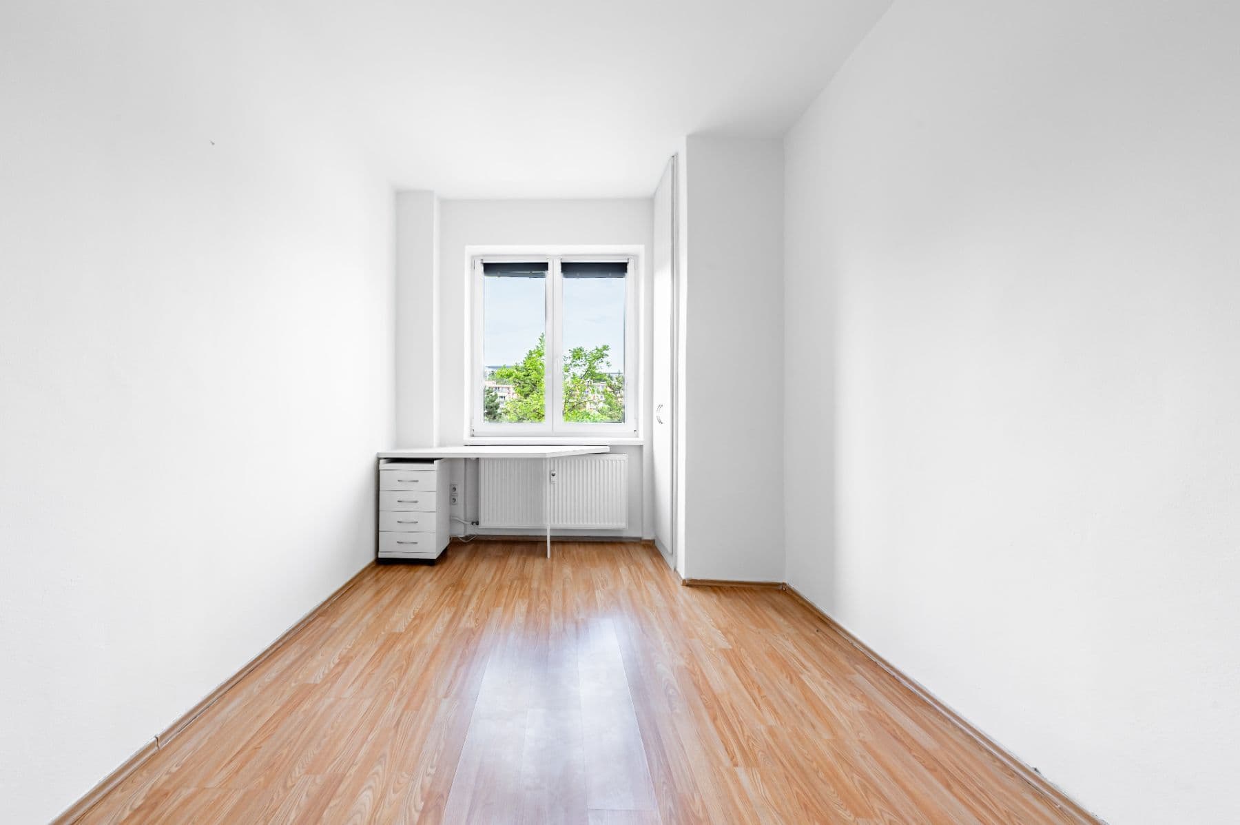 Prenájom bytu 3-izbový 80 m², Bělohorská, Praha, Praha Prenájom bytu 3-izbový 80 m², Bělohorská, Praha, Praha