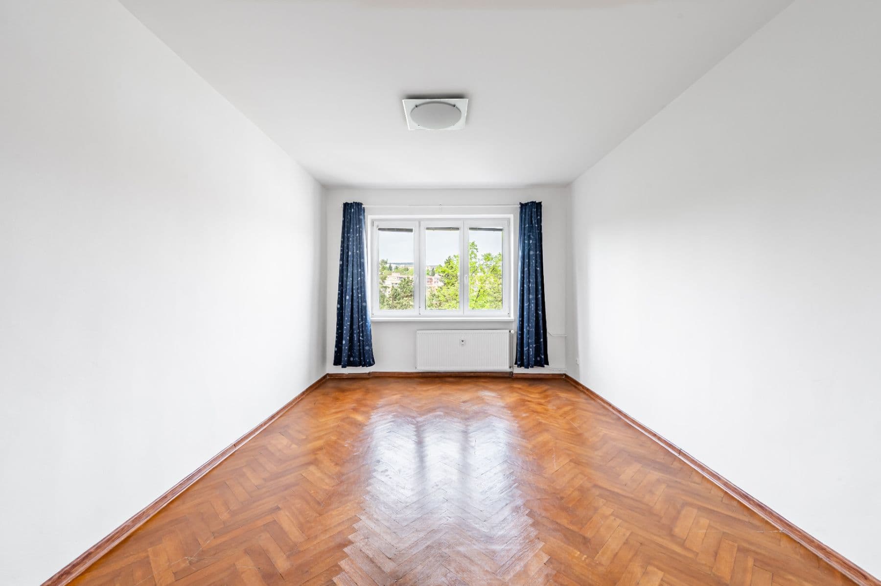 Prenájom bytu 3-izbový 80 m², Bělohorská, Praha, Praha Prenájom bytu 3-izbový 80 m², Bělohorská, Praha, Praha