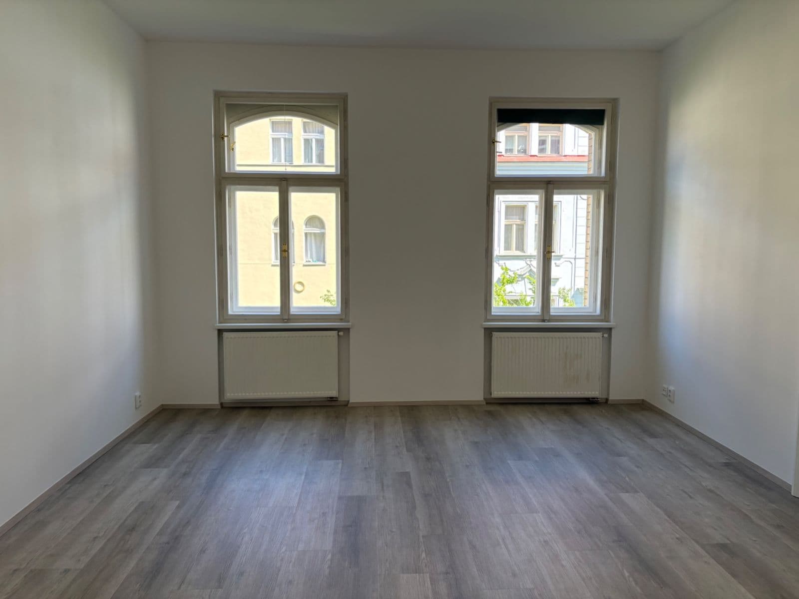 Prenájom bytu 2-izbový 78 m², Lužická, Praha, Praha Prenájom bytu 2-izbový 78 m², Lužická, Praha, Praha