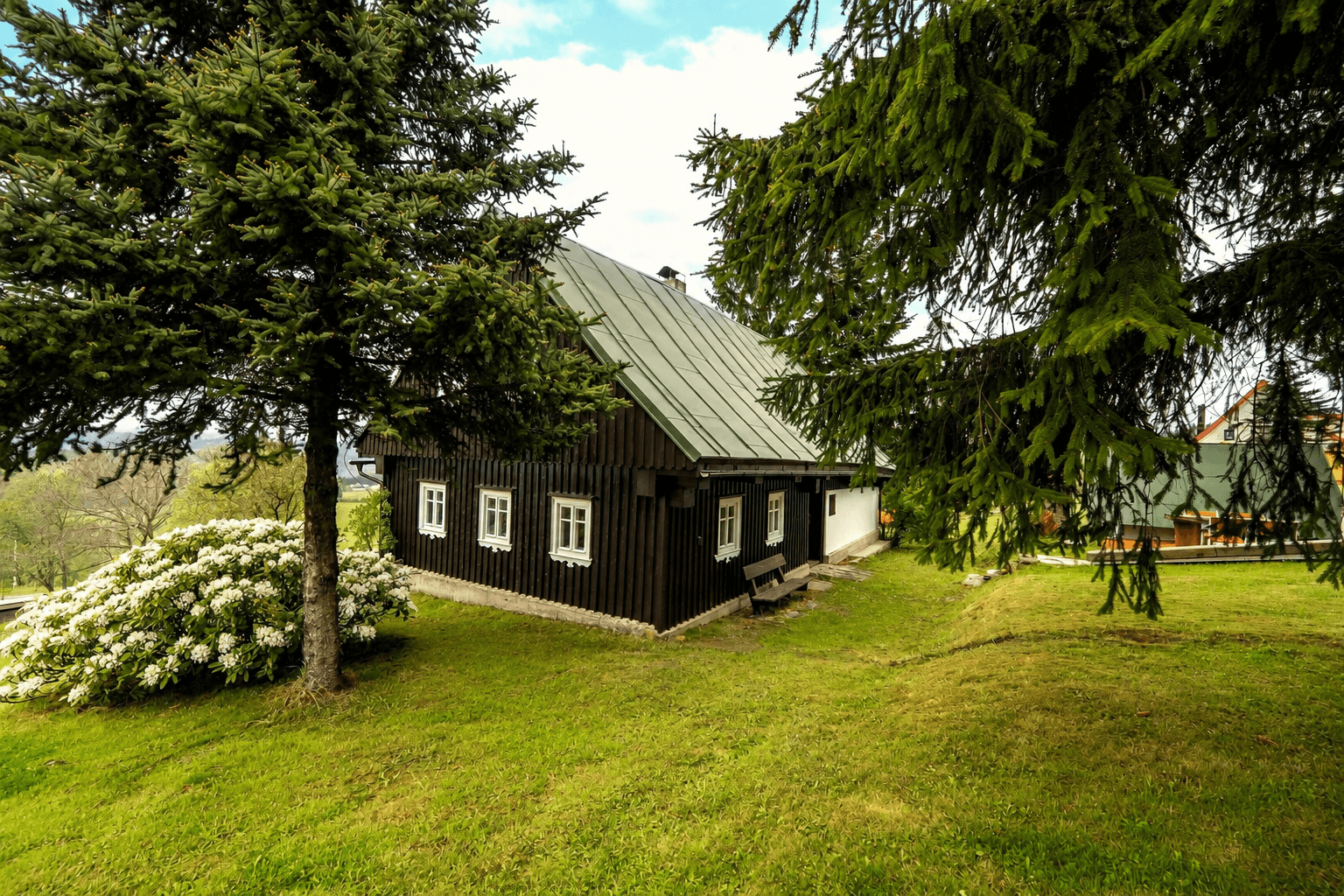 Predaj rekreačného objektu 100 m², pozemek 831 m², Kořenov, Liberecký kraj Predaj rekreačného objektu 100 m², pozemek 831 m², Kořenov, Liberecký kraj
