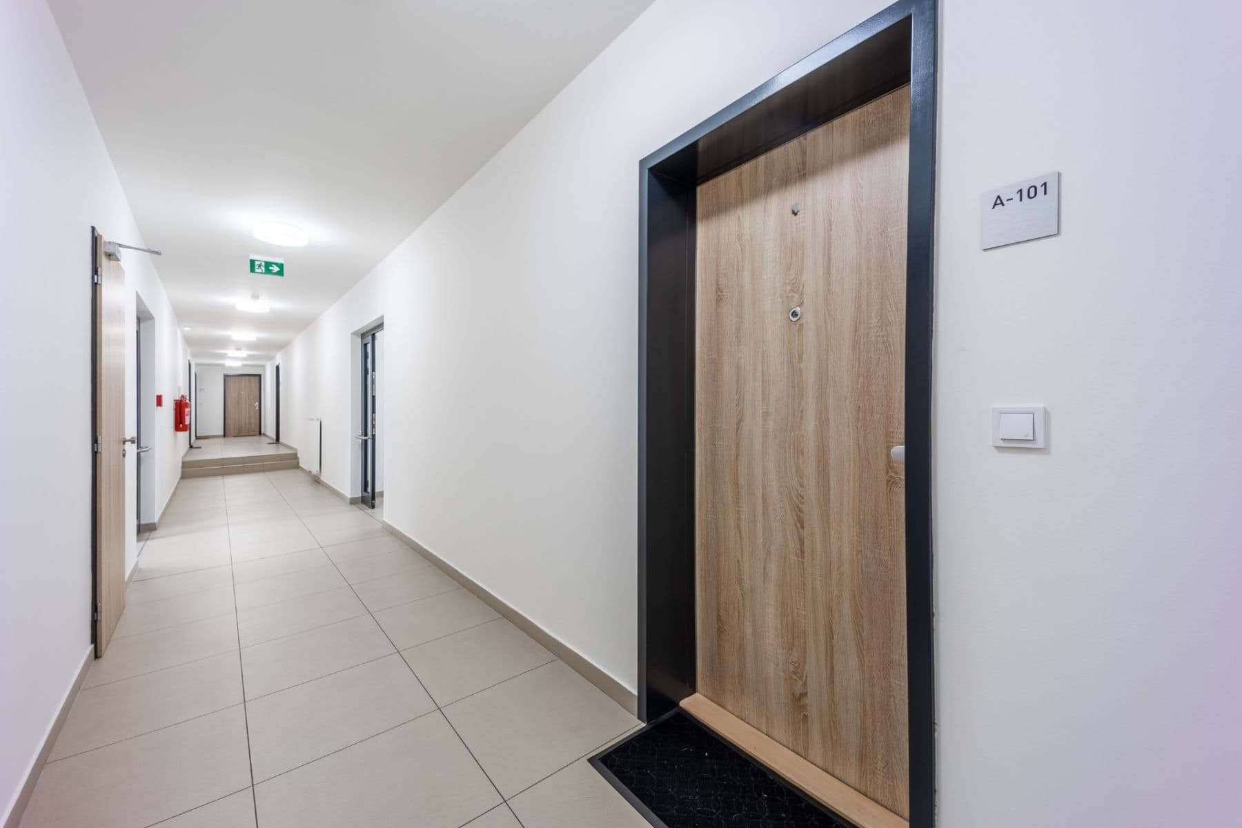 Prenájom bytu 1-izbový 39 m², Štěchovická, Praha, Praha Prenájom bytu 1-izbový 39 m², Štěchovická, Praha, Praha