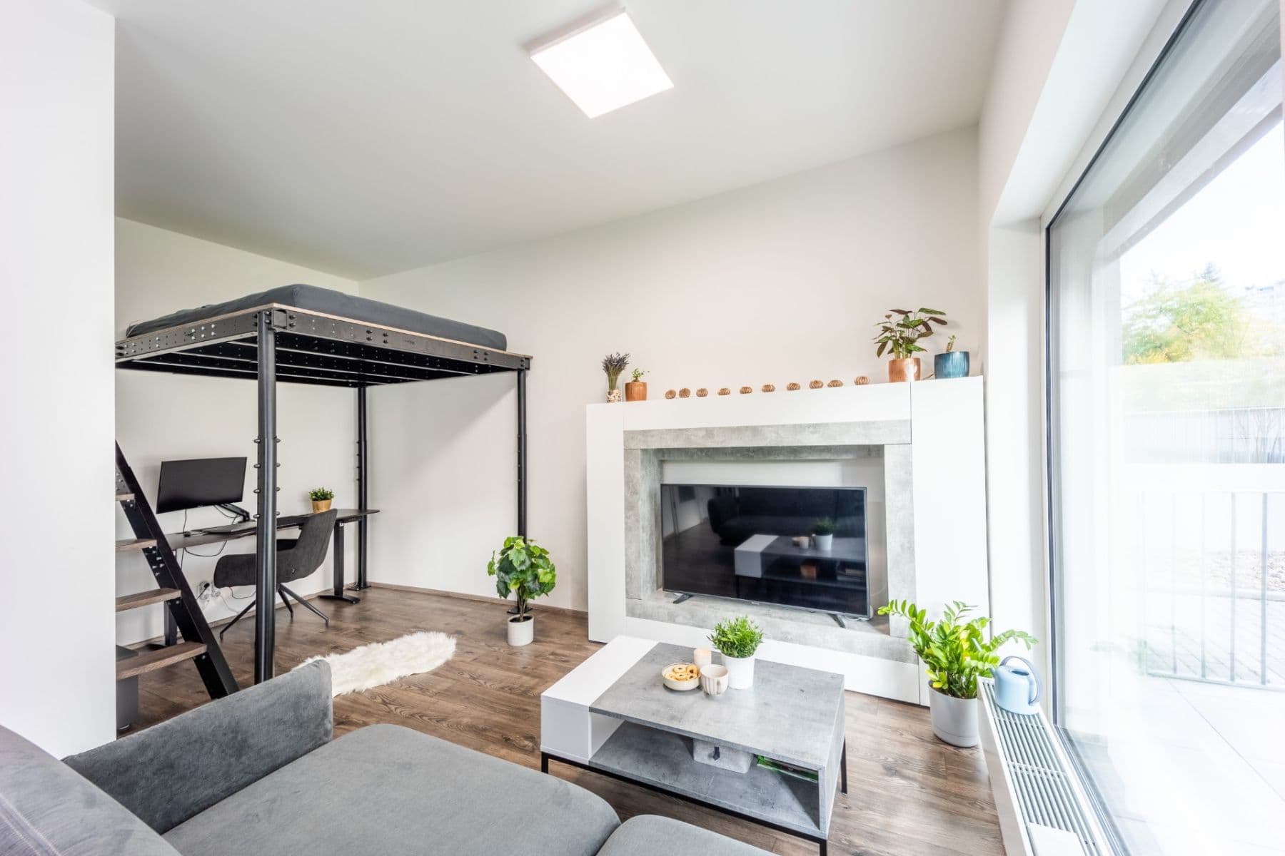 Prenájom bytu 1-izbový 39 m², Štěchovická, Praha, Praha Prenájom bytu 1-izbový 39 m², Štěchovická, Praha, Praha