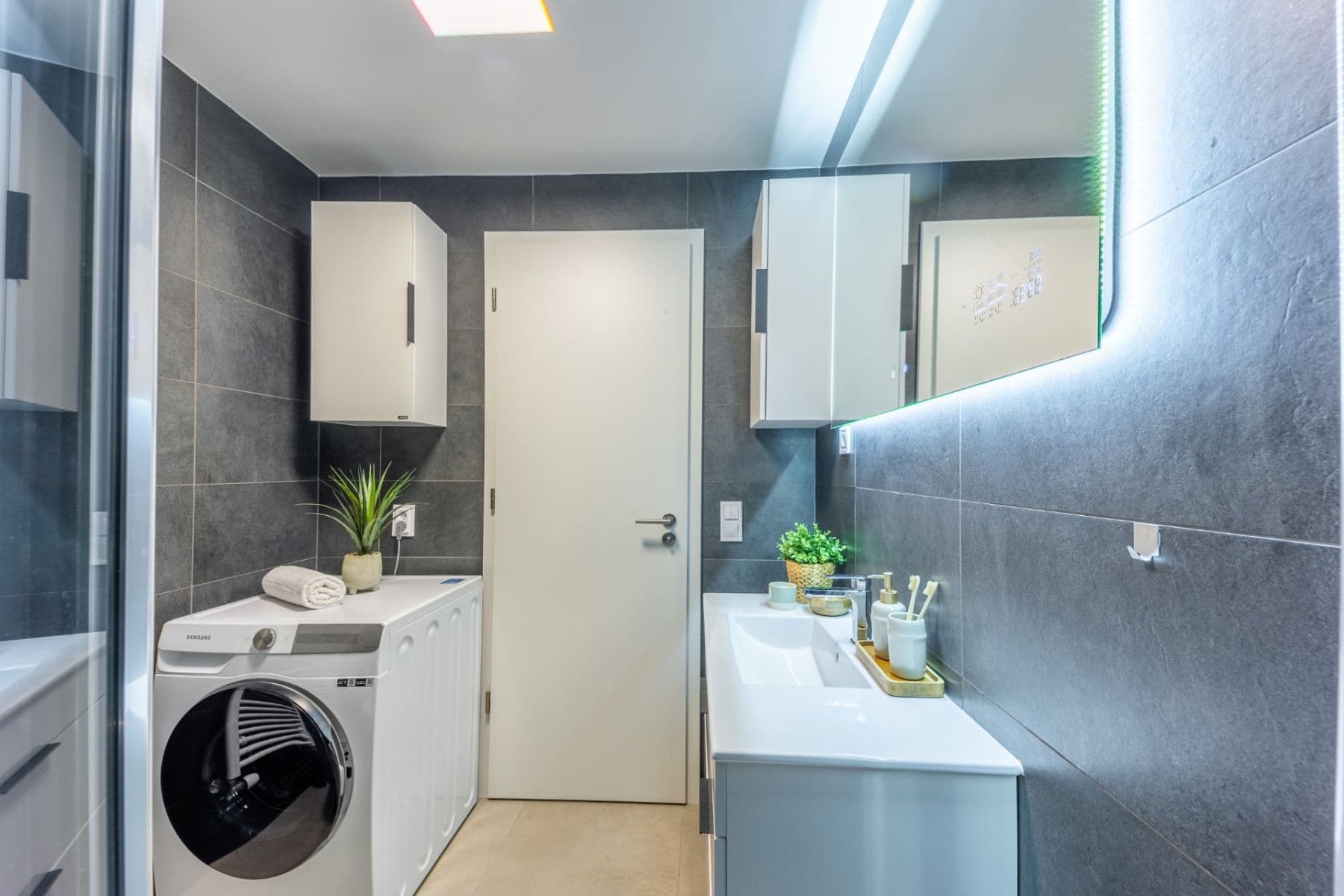 Prenájom bytu 1-izbový 39 m², Štěchovická, Praha, Praha Prenájom bytu 1-izbový 39 m², Štěchovická, Praha, Praha