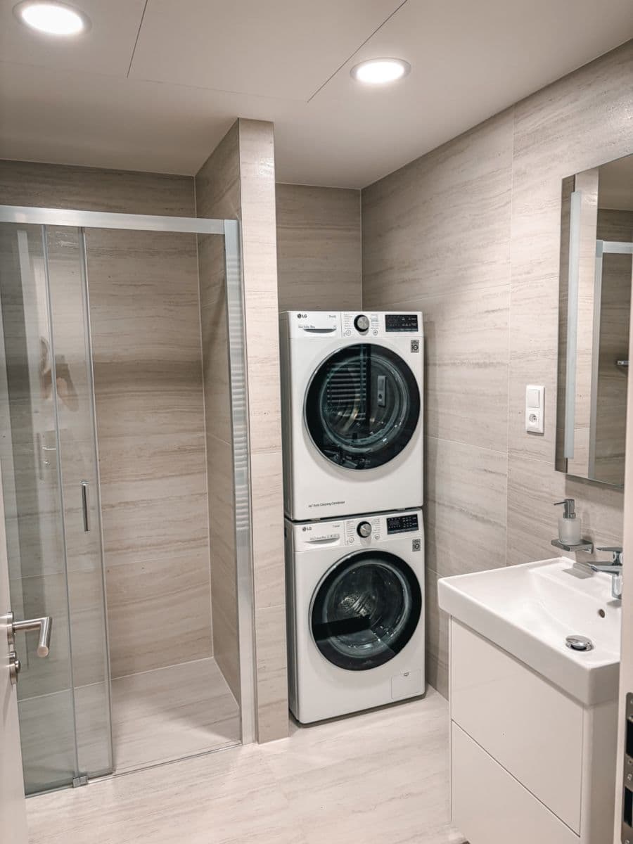 Prenájom bytu 2-izbový 56 m², Poděbradská, Praha, Praha Prenájom bytu 2-izbový 56 m², Poděbradská, Praha, Praha