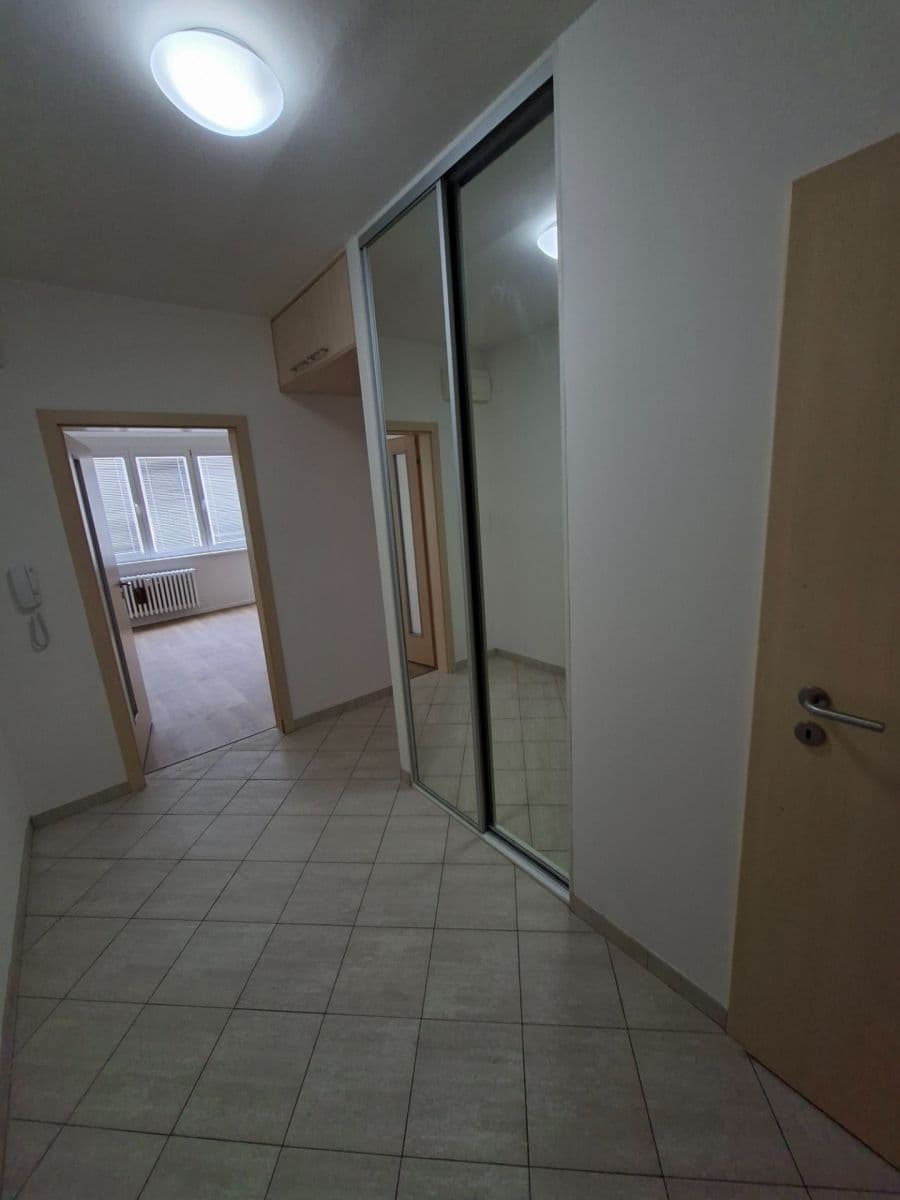 Prenájom bytu 2-izbový 53 m², Krhanická, Praha, Praha Prenájom bytu 2-izbový 53 m², Krhanická, Praha, Praha