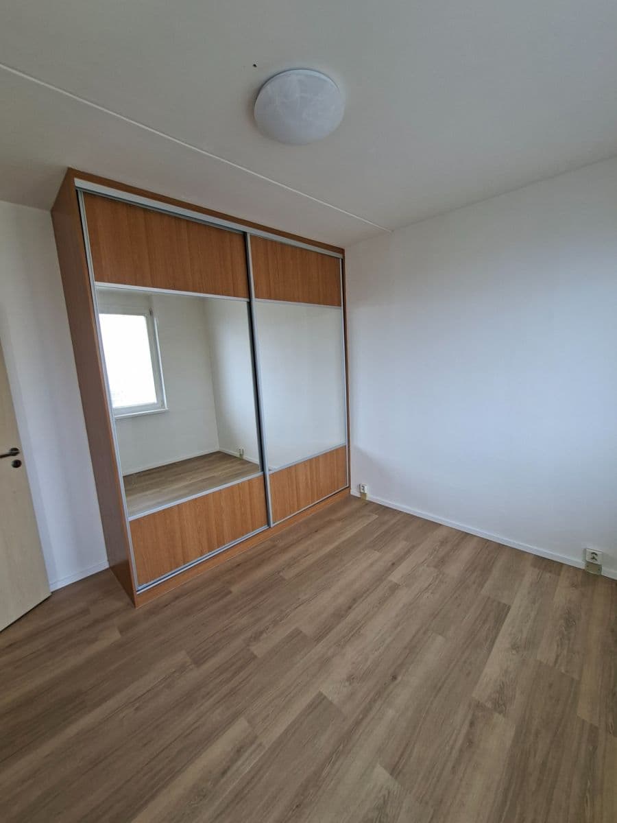 Prenájom bytu 2-izbový 53 m², Krhanická, Praha, Praha Prenájom bytu 2-izbový 53 m², Krhanická, Praha, Praha