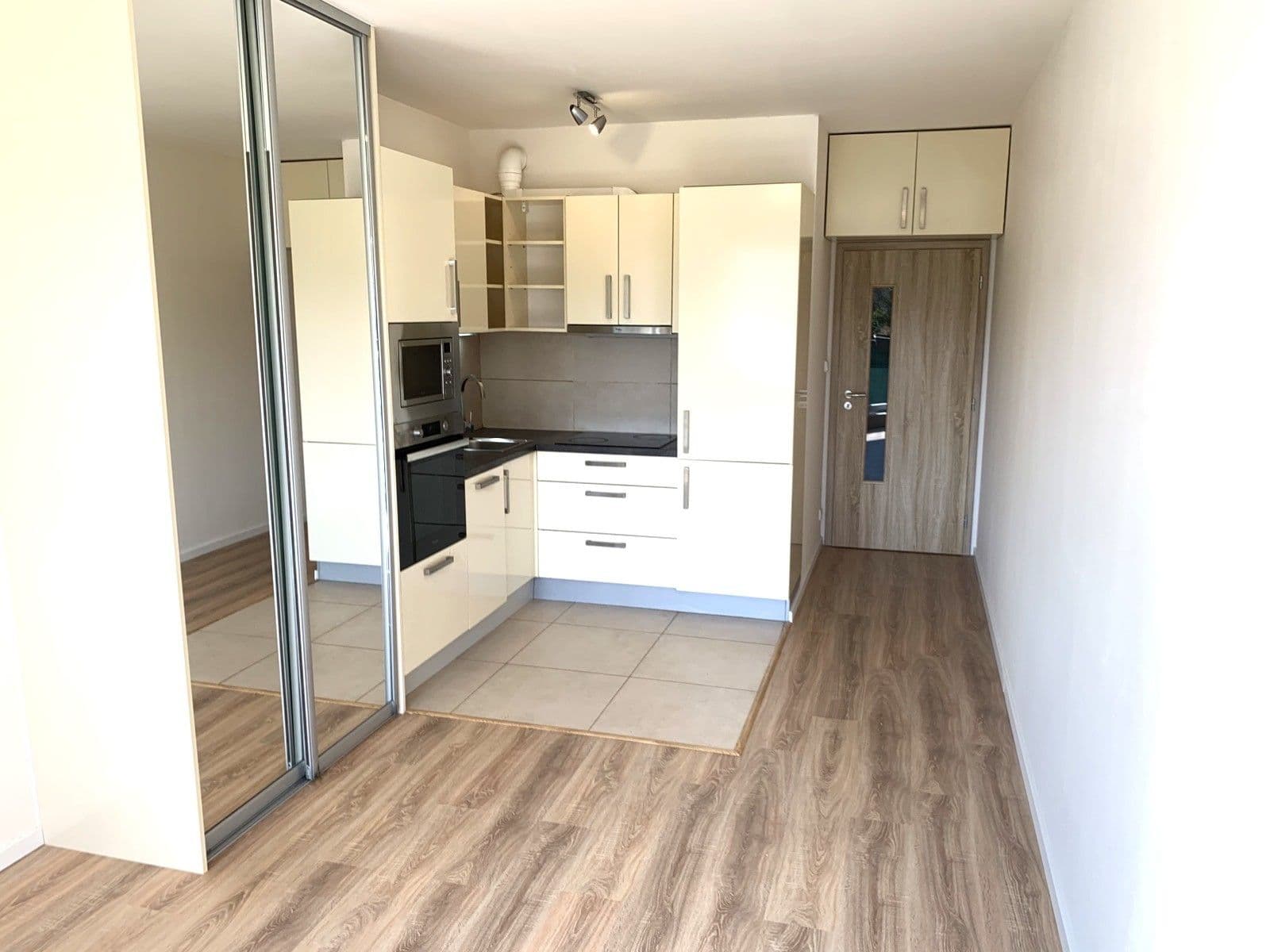 Predaj bytu 1-izbový 30 m², Zakšínská, Praha, Praha Predaj bytu 1-izbový 30 m², Zakšínská, Praha, Praha