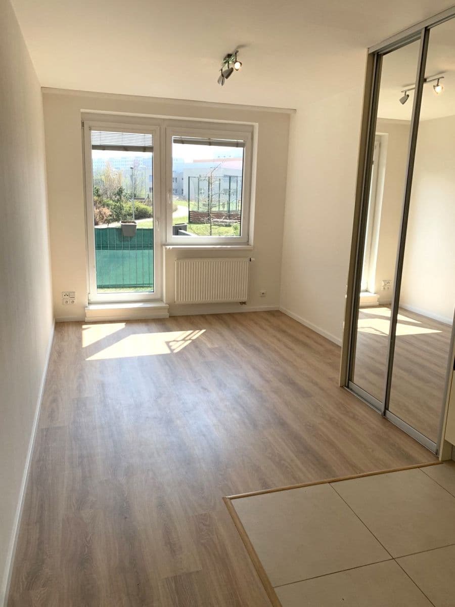 Predaj bytu 1-izbový 30 m², Zakšínská, Praha, Praha Predaj bytu 1-izbový 30 m², Zakšínská, Praha, Praha