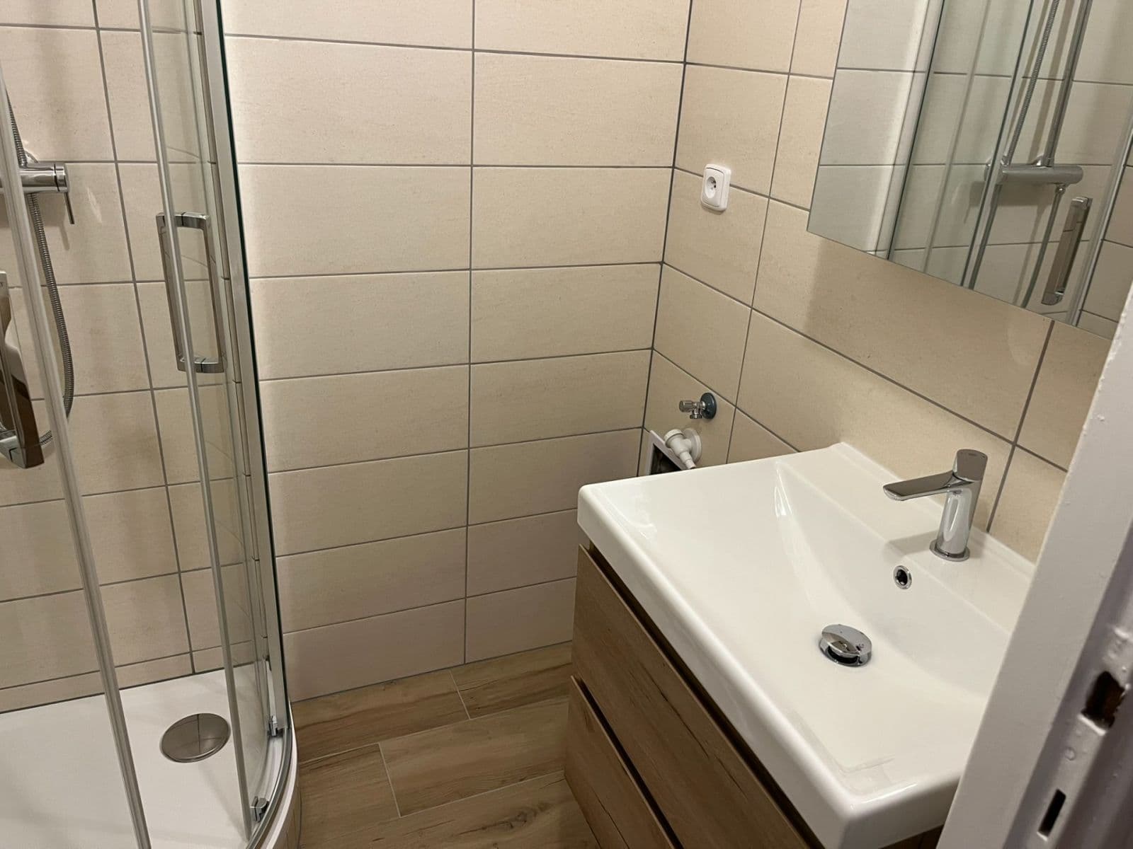 Prenájom bytu 2-izbový 55 m², Slovenského národního povstání, Liberec, Liberecký kraj Prenájom bytu 2-izbový 55 m², Slovenského národního povstání, Liberec, Liberecký kraj