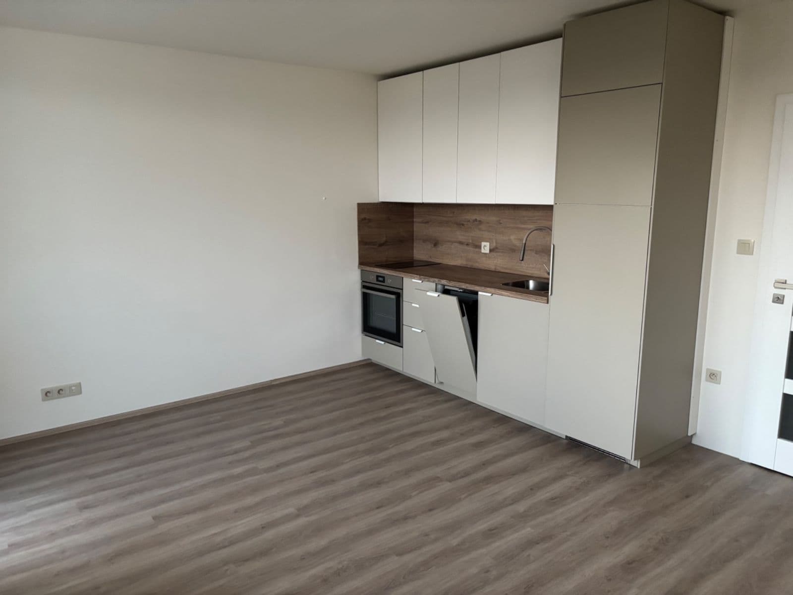 Prenájom bytu 1-izbový 26 m², Imrychova, Praha, Praha Prenájom bytu 1-izbový 26 m², Imrychova, Praha, Praha
