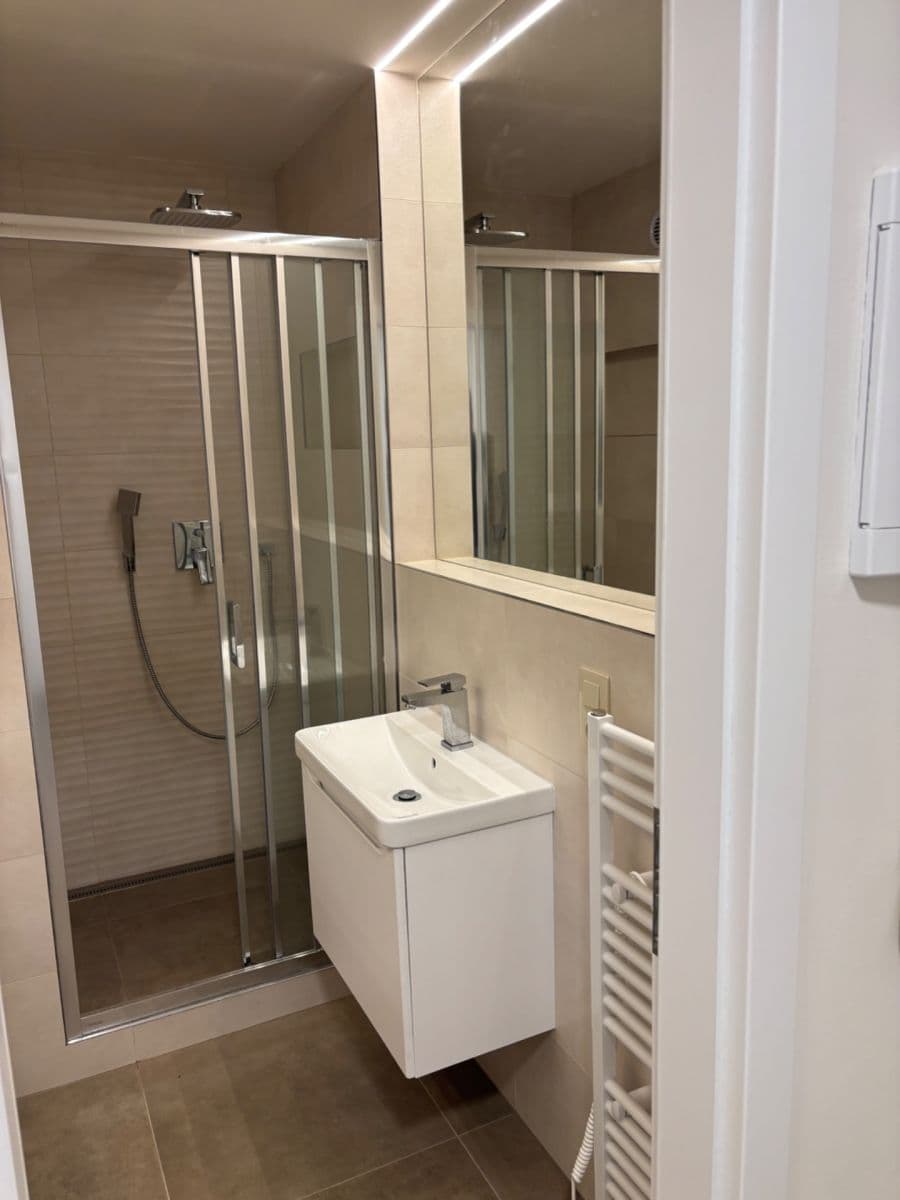 Prenájom bytu 1-izbový 26 m², Imrychova, Praha, Praha Prenájom bytu 1-izbový 26 m², Imrychova, Praha, Praha
