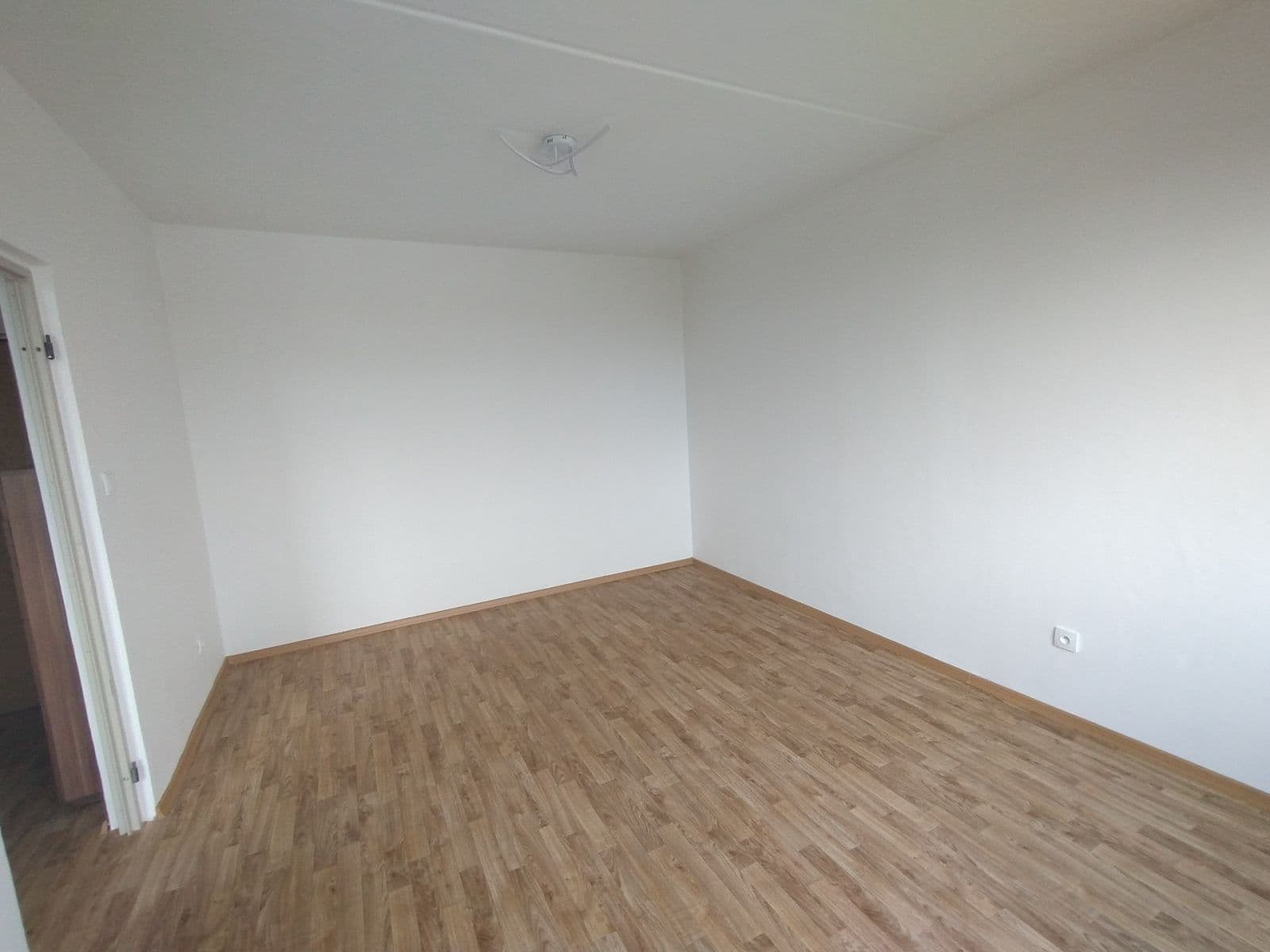 Prenájom bytu 1-izbový 34 m², Topolská, Chrudim, Pardubický kraj Prenájom bytu 1-izbový 34 m², Topolská, Chrudim, Pardubický kraj
