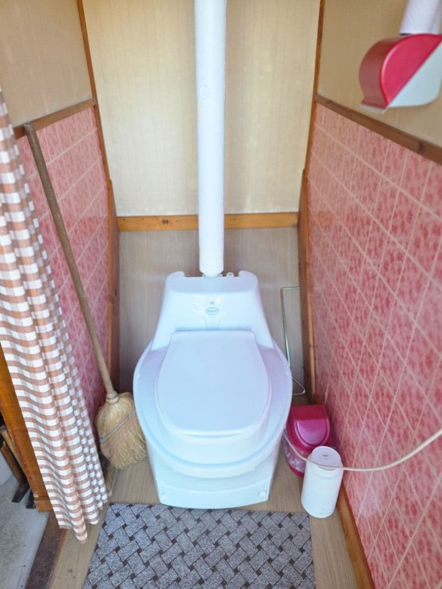 Predaj rekreačného objektu 44 m², pozemek 352 m², Třešňová, Krupka, Ústecký kraj Predaj rekreačného objektu 44 m², pozemek 352 m², Třešňová, Krupka, Ústecký kraj