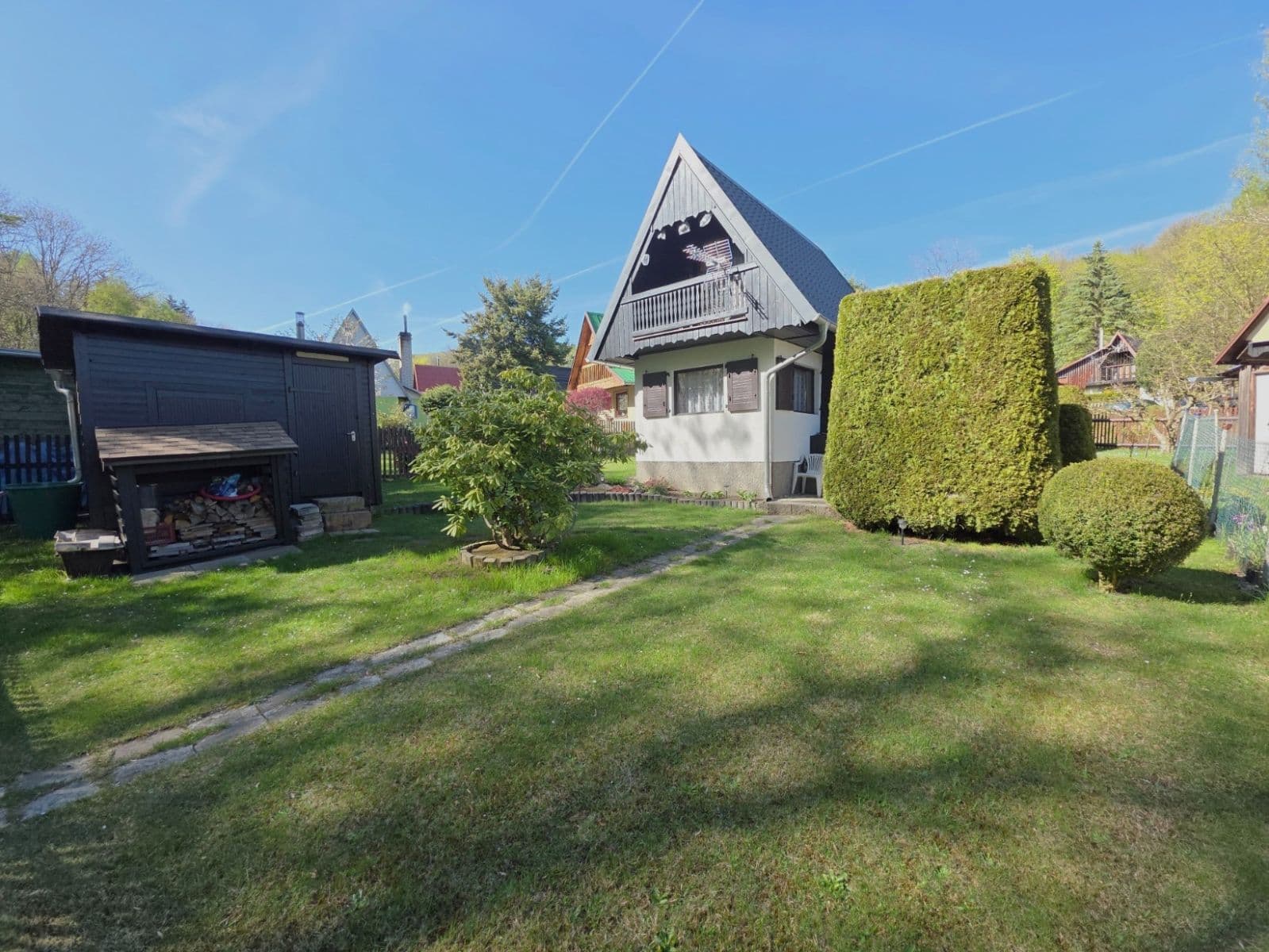Predaj rekreačného objektu 44 m², pozemek 352 m², Třešňová, Krupka, Ústecký kraj Predaj rekreačného objektu 44 m², pozemek 352 m², Třešňová, Krupka, Ústecký kraj