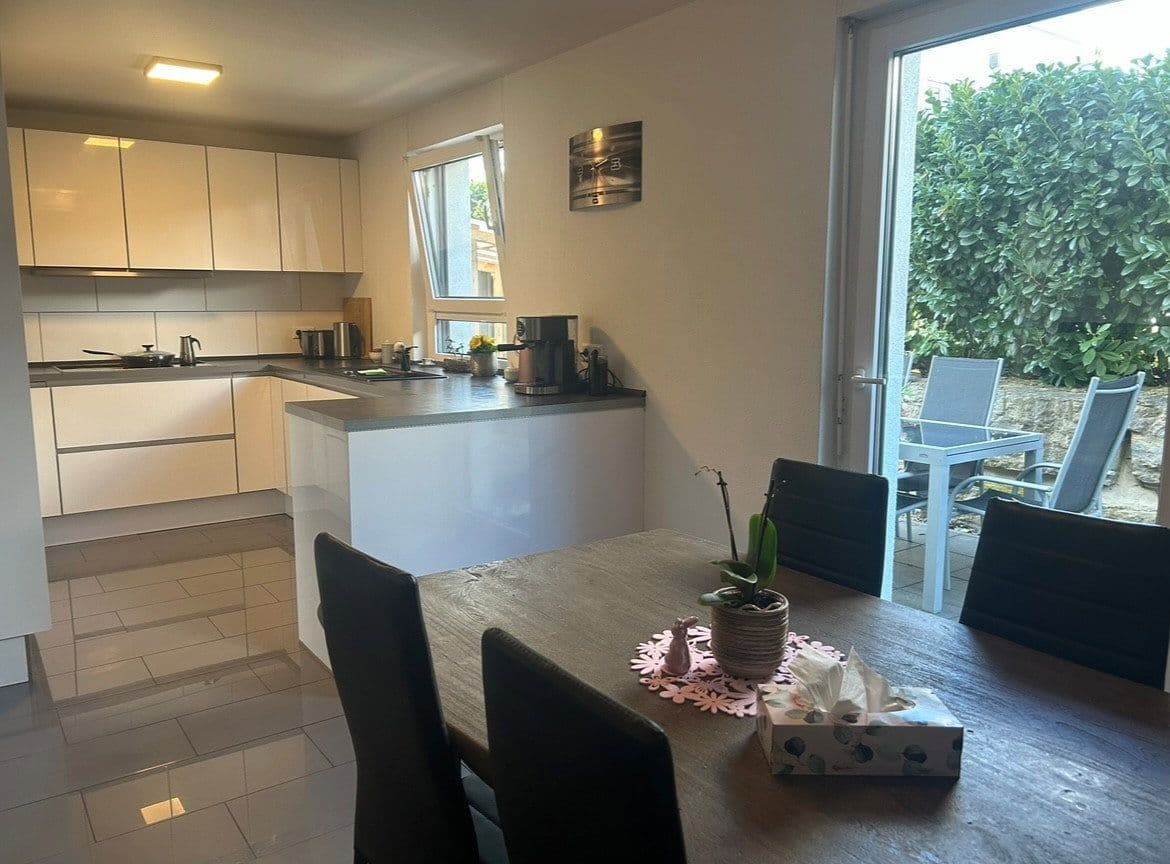 Predaj domu 168 m², pozemek 335 m², Neukircher Straße 5, Bönnigheim, Bádensko-Wurttembersko Predaj domu 168 m², pozemek 335 m², Neukircher Straße 5, Bönnigheim, Bádensko-Wurttembersko