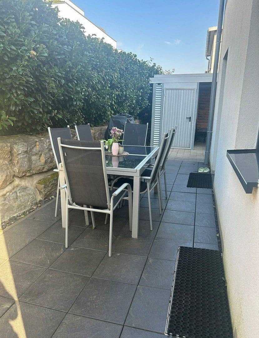 Predaj domu 168 m², pozemek 335 m², Neukircher Straße 5, Bönnigheim, Bádensko-Wurttembersko Predaj domu 168 m², pozemek 335 m², Neukircher Straße 5, Bönnigheim, Bádensko-Wurttembersko