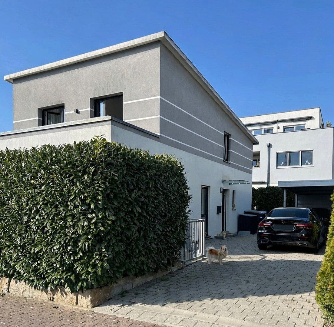 Predaj domu 168 m², pozemek 335 m², Neukircher Straße 5, Bönnigheim, Bádensko-Wurttembersko Predaj domu 168 m², pozemek 335 m², Neukircher Straße 5, Bönnigheim, Bádensko-Wurttembersko