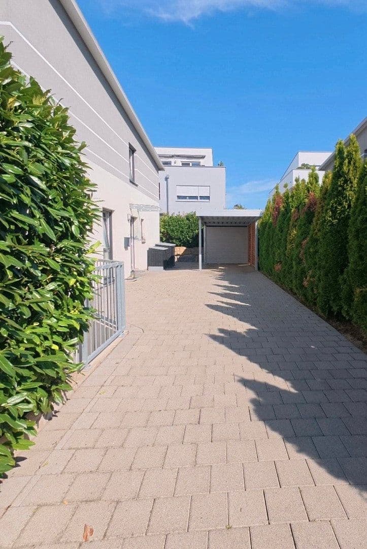 Predaj domu 168 m², pozemek 335 m², Neukircher Straße 5, Bönnigheim, Bádensko-Wurttembersko Predaj domu 168 m², pozemek 335 m², Neukircher Straße 5, Bönnigheim, Bádensko-Wurttembersko
