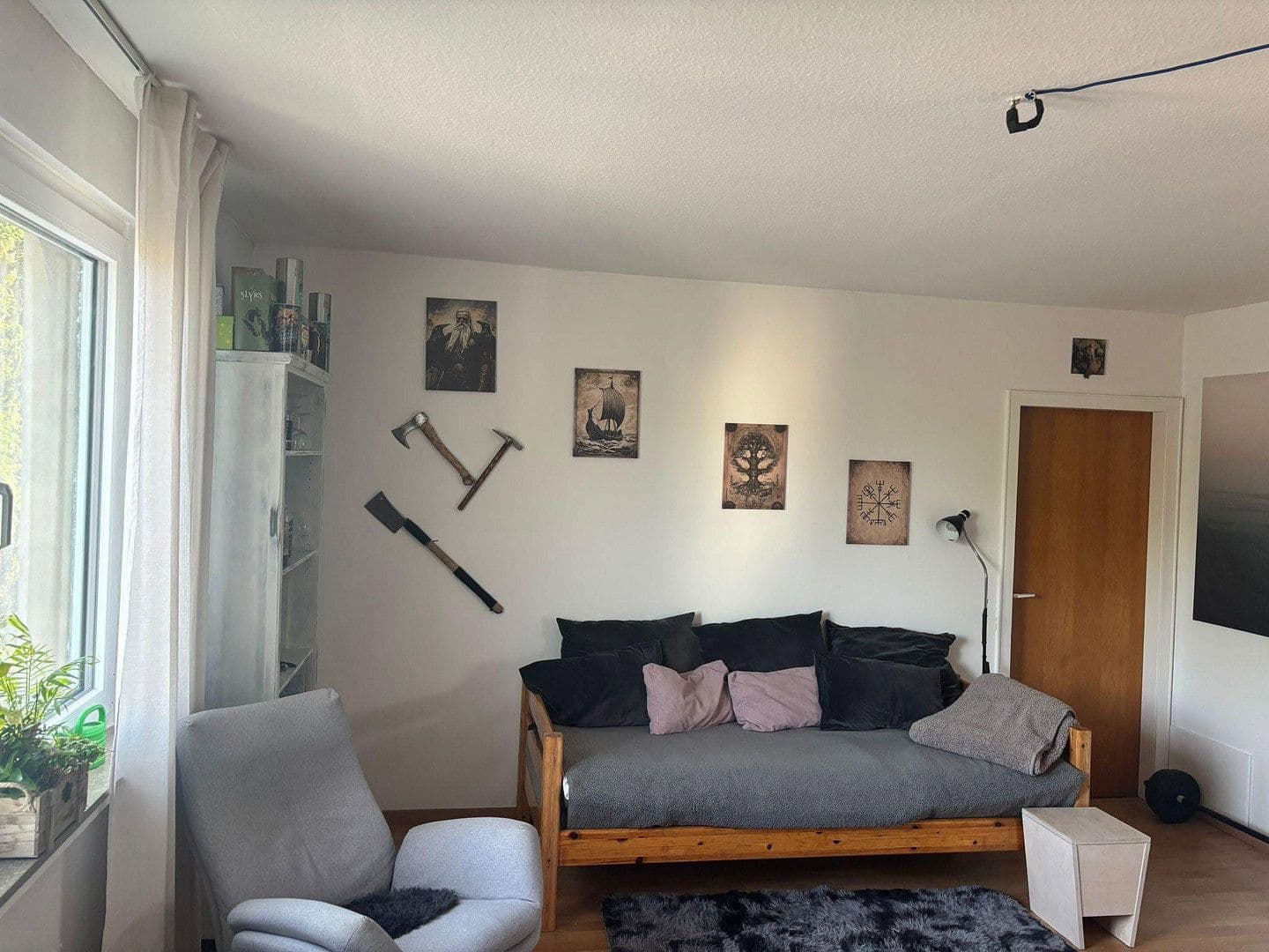 Prenájom bytu 2-izbový 44 m², Heidestr. 172, Köln, Severné Porýnie - Westfálsko Prenájom bytu 2-izbový 44 m², Heidestr. 172, Köln, Severné Porýnie - Westfálsko
