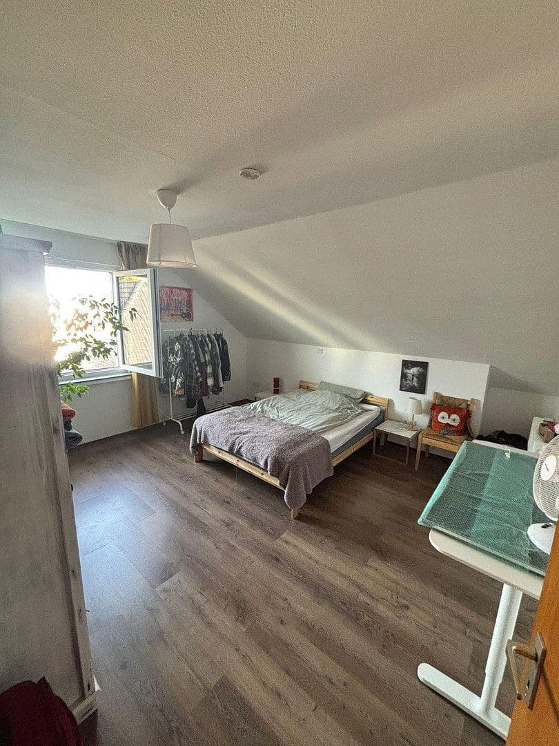 Prenájom bytu 2-izbový 44 m², Heidestr. 172, Köln, Severné Porýnie - Westfálsko Prenájom bytu 2-izbový 44 m², Heidestr. 172, Köln, Severné Porýnie - Westfálsko