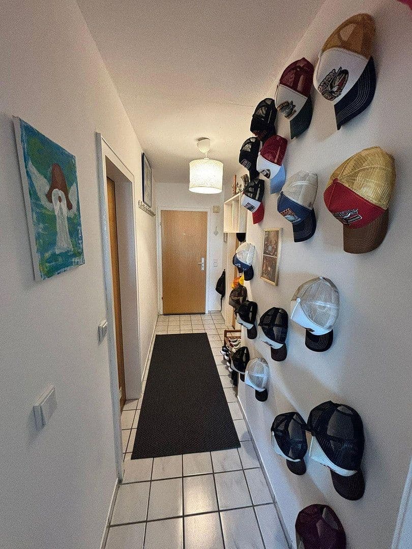 Prenájom bytu 2-izbový 44 m², Heidestr. 172, Köln, Severné Porýnie - Westfálsko Prenájom bytu 2-izbový 44 m², Heidestr. 172, Köln, Severné Porýnie - Westfálsko