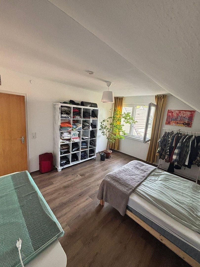 Prenájom bytu 2-izbový 44 m², Heidestr. 172, Köln, Severné Porýnie - Westfálsko Prenájom bytu 2-izbový 44 m², Heidestr. 172, Köln, Severné Porýnie - Westfálsko