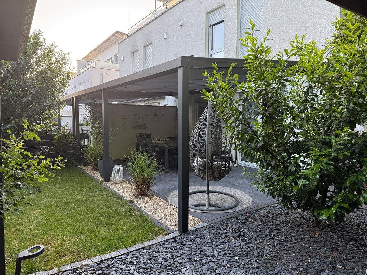Predaj domu 152 m², pozemek 264 m², Nieder-Olm, Porýnie-Falcko Predaj domu 152 m², pozemek 264 m², Nieder-Olm, Porýnie-Falcko