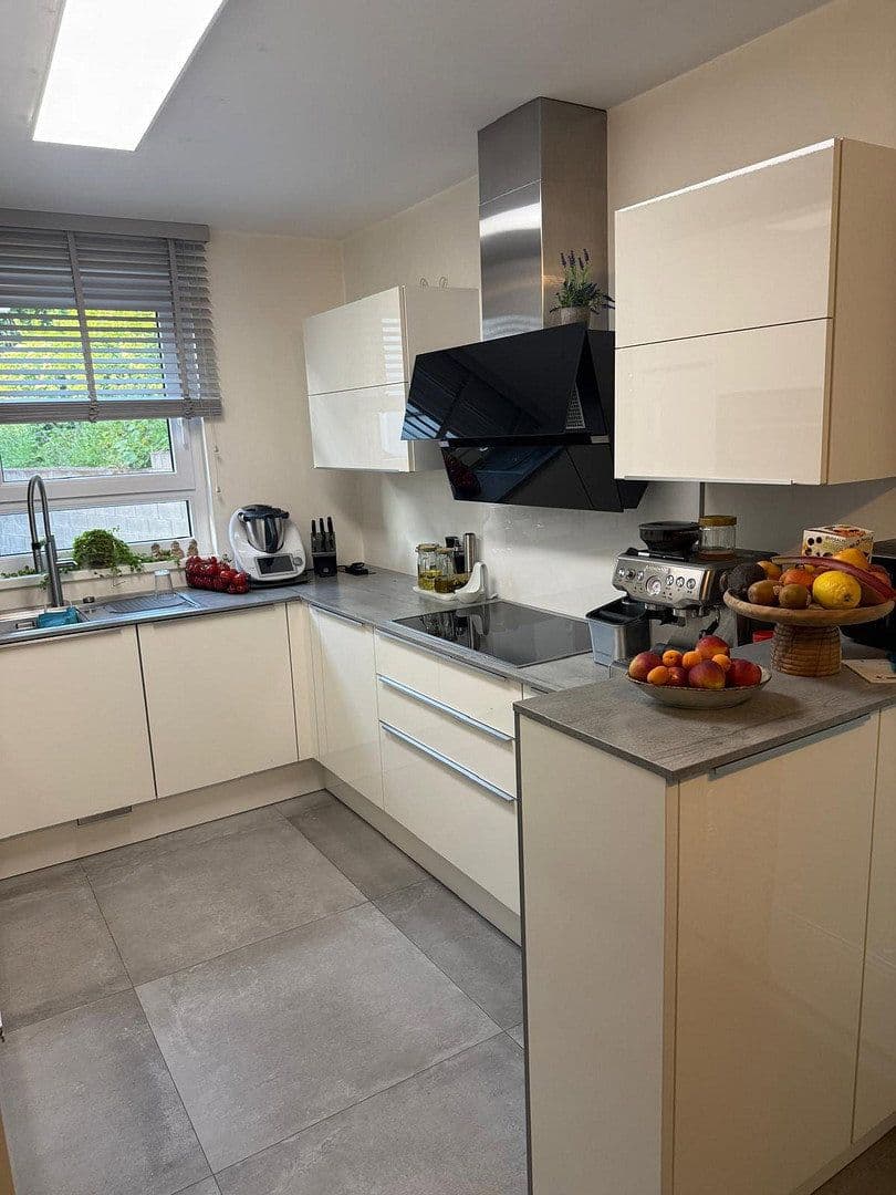 Predaj domu 152 m², pozemek 264 m², Nieder-Olm, Porýnie-Falcko Predaj domu 152 m², pozemek 264 m², Nieder-Olm, Porýnie-Falcko