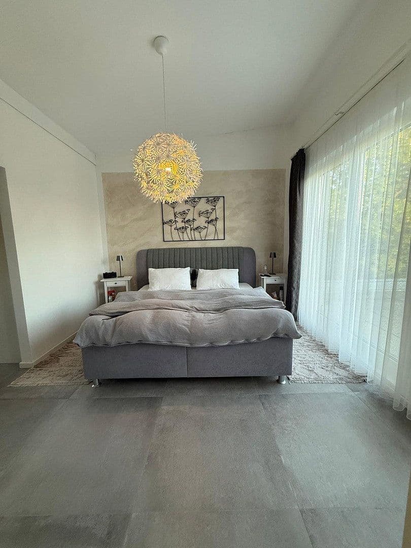 Predaj domu 152 m², pozemek 264 m², Nieder-Olm, Porýnie-Falcko Predaj domu 152 m², pozemek 264 m², Nieder-Olm, Porýnie-Falcko