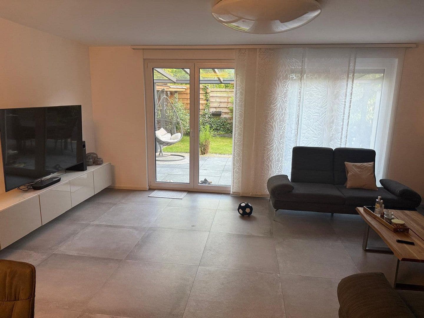 Predaj domu 152 m², pozemek 264 m², Nieder-Olm, Porýnie-Falcko Predaj domu 152 m², pozemek 264 m², Nieder-Olm, Porýnie-Falcko