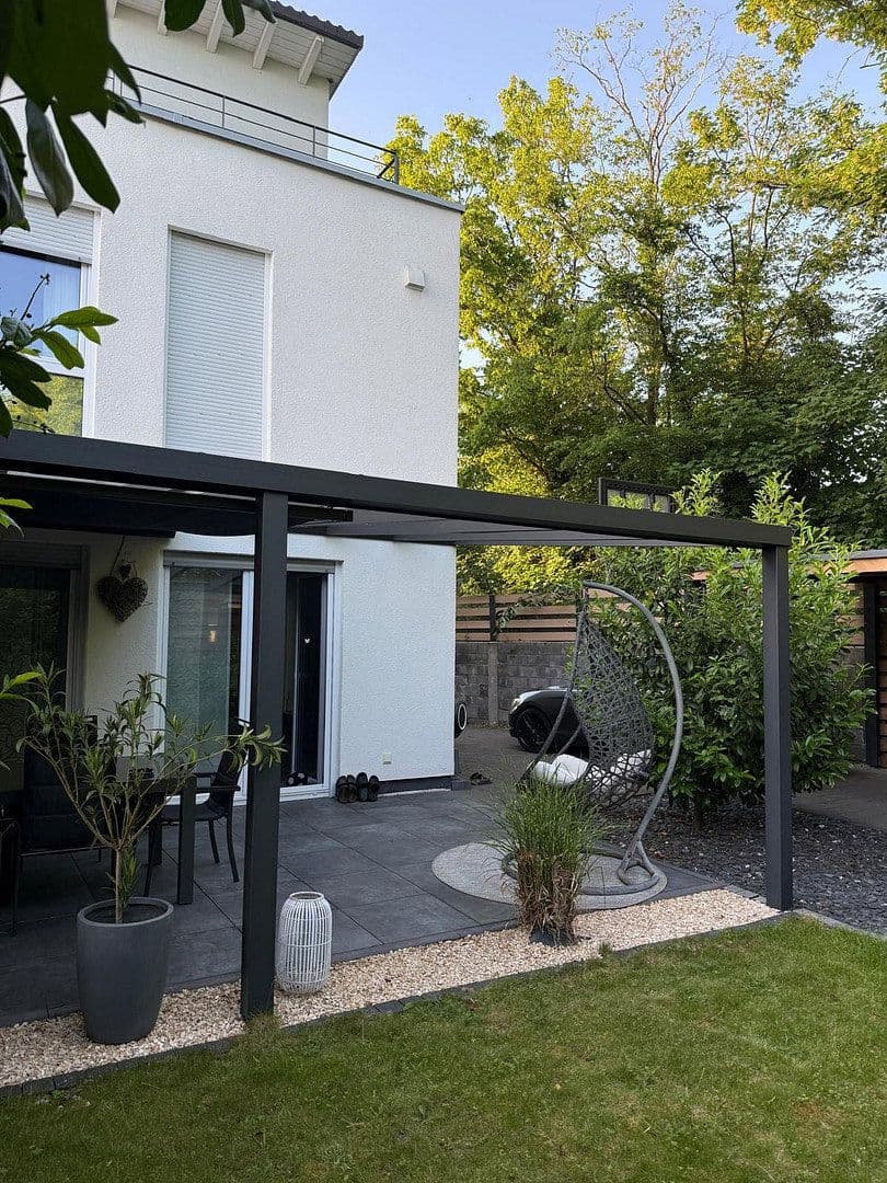 Predaj domu 152 m², pozemek 264 m², Nieder-Olm, Porýnie-Falcko Predaj domu 152 m², pozemek 264 m², Nieder-Olm, Porýnie-Falcko