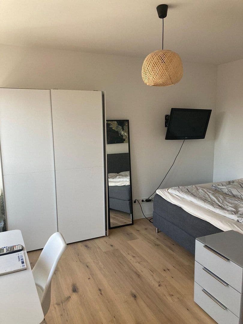 Prenájom bytu 1-izbový 34 m², Düsseldorf, Severné Porýnie - Westfálsko Prenájom bytu 1-izbový 34 m², Düsseldorf, Severné Porýnie - Westfálsko