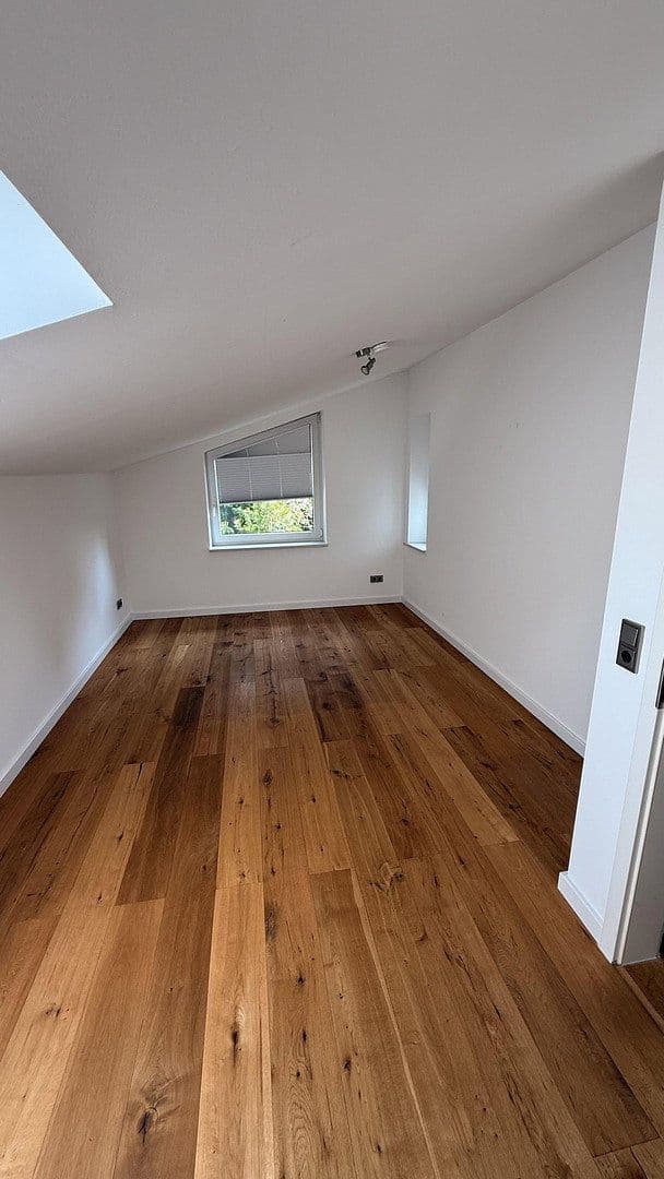 Prenájom domu 200 m², pozemek 1.333 m², Seevetal, Dolné Sasko Prenájom domu 200 m², pozemek 1.333 m², Seevetal, Dolné Sasko