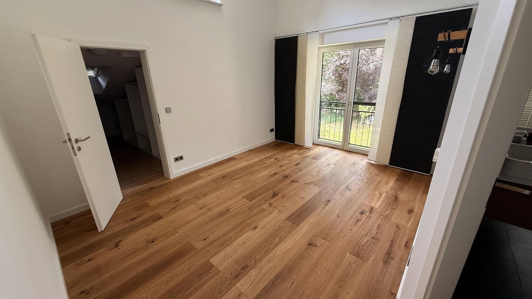 Prenájom domu 200 m², pozemek 1.333 m², Seevetal, Dolné Sasko Prenájom domu 200 m², pozemek 1.333 m², Seevetal, Dolné Sasko