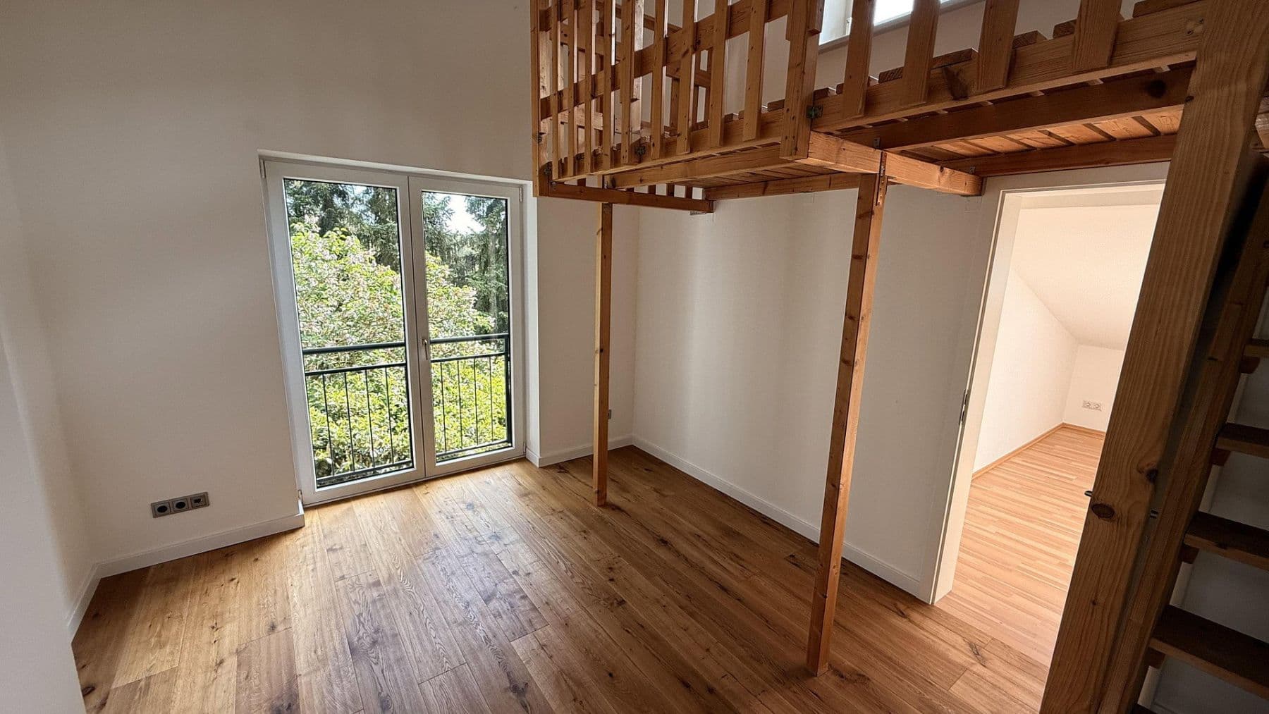 Prenájom domu 200 m², pozemek 1.333 m², Seevetal, Dolné Sasko Prenájom domu 200 m², pozemek 1.333 m², Seevetal, Dolné Sasko