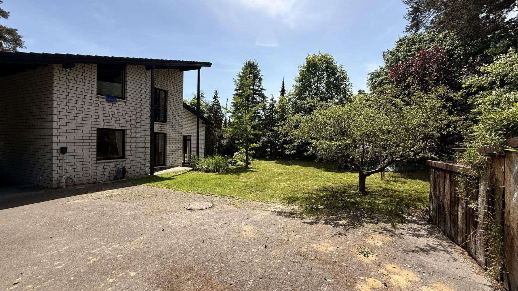 Prenájom domu 200 m², pozemek 1.333 m², Seevetal, Dolné Sasko Prenájom domu 200 m², pozemek 1.333 m², Seevetal, Dolné Sasko