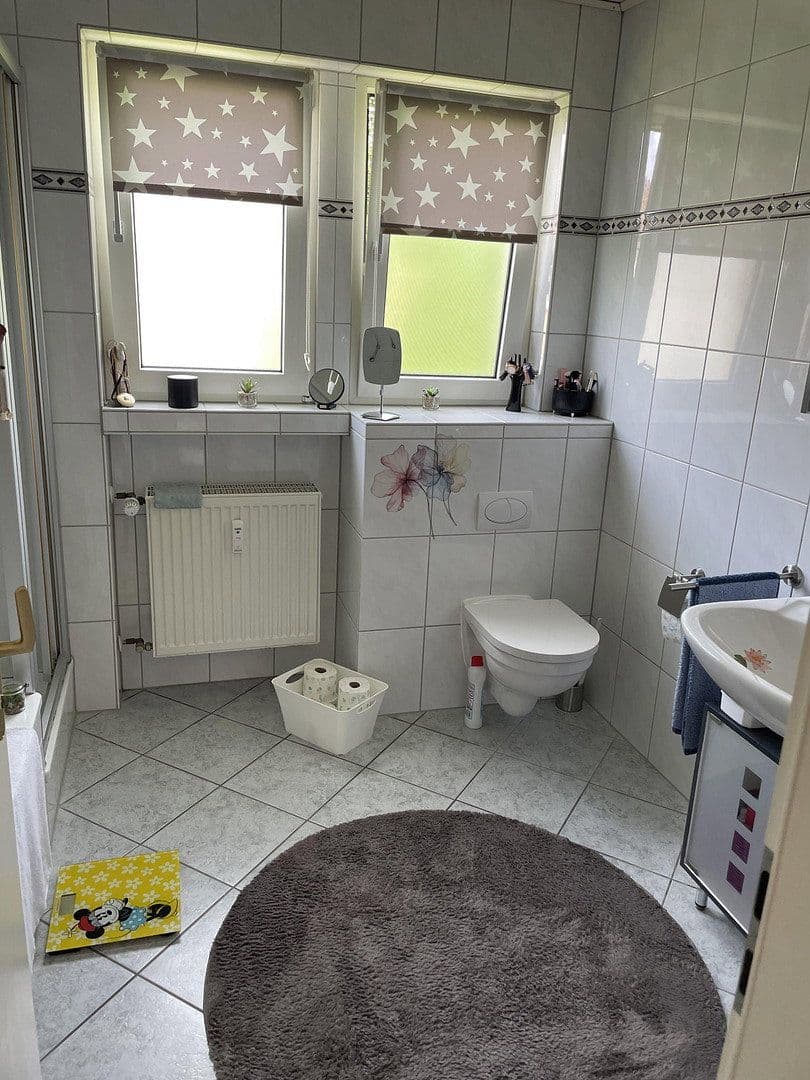 Prenájom bytu 4-izbový 90 m², Schieder-Schwalenberg, Severné Porýnie - Westfálsko Prenájom bytu 4-izbový 90 m², Schieder-Schwalenberg, Severné Porýnie - Westfálsko