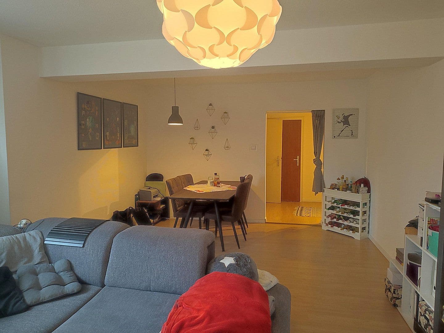 Prenájom bytu 3-izbový 98 m², Spittlertorgraben 35, Nürnberg, Bavorsko Prenájom bytu 3-izbový 98 m², Spittlertorgraben 35, Nürnberg, Bavorsko
