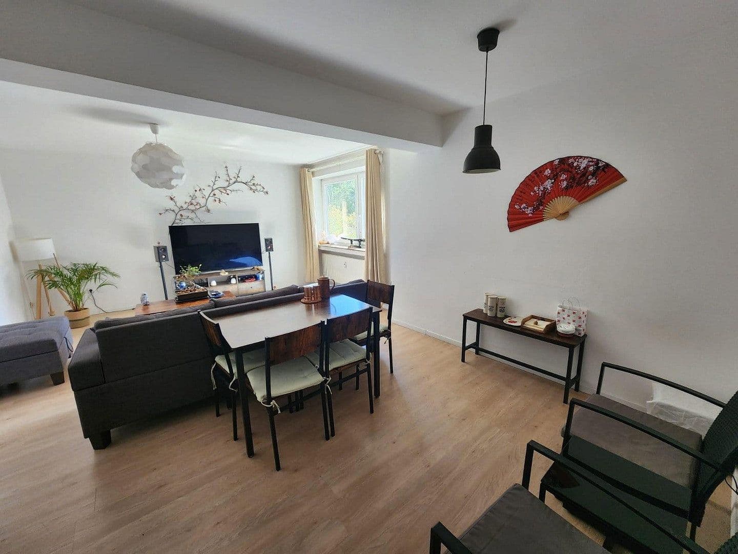 Prenájom bytu 3-izbový 98 m², Spittlertorgraben 35, Nürnberg, Bavorsko Prenájom bytu 3-izbový 98 m², Spittlertorgraben 35, Nürnberg, Bavorsko