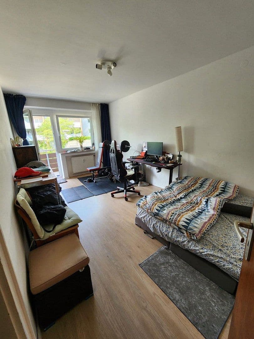 Prenájom bytu 3-izbový 98 m², Spittlertorgraben 35, Nürnberg, Bavorsko Prenájom bytu 3-izbový 98 m², Spittlertorgraben 35, Nürnberg, Bavorsko