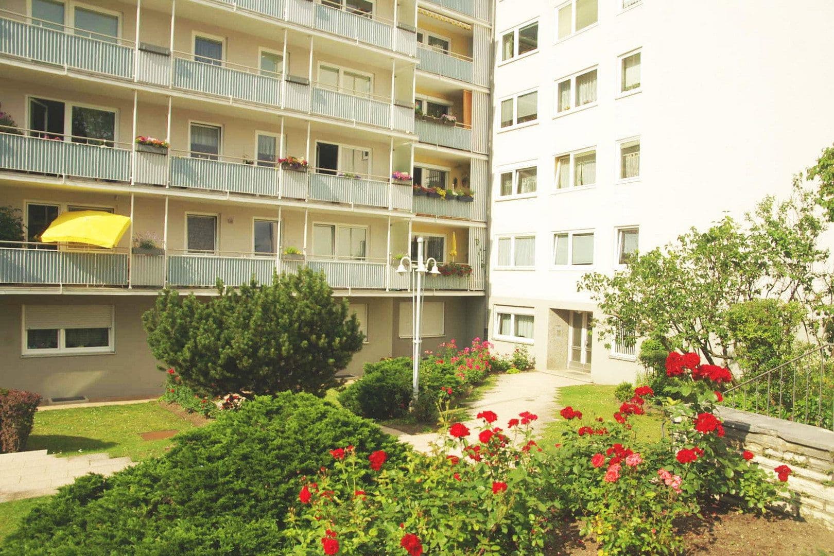 Prenájom bytu 3-izbový 98 m², Spittlertorgraben 35, Nürnberg, Bavorsko Prenájom bytu 3-izbový 98 m², Spittlertorgraben 35, Nürnberg, Bavorsko