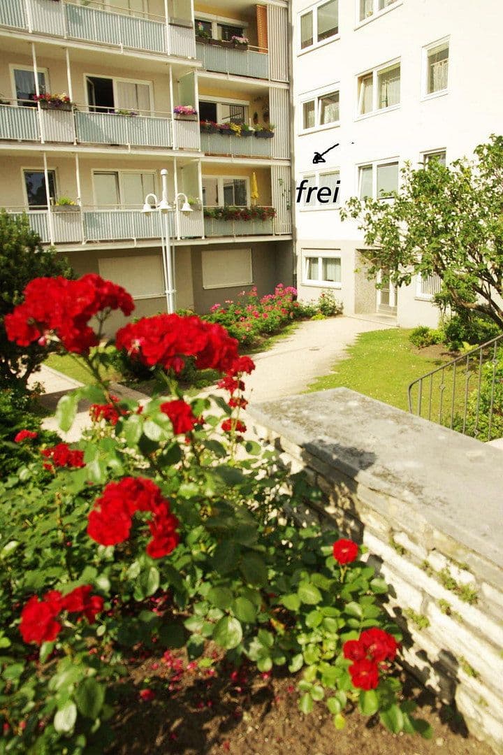 Prenájom bytu 3-izbový 98 m², Spittlertorgraben 35, Nürnberg, Bavorsko Prenájom bytu 3-izbový 98 m², Spittlertorgraben 35, Nürnberg, Bavorsko