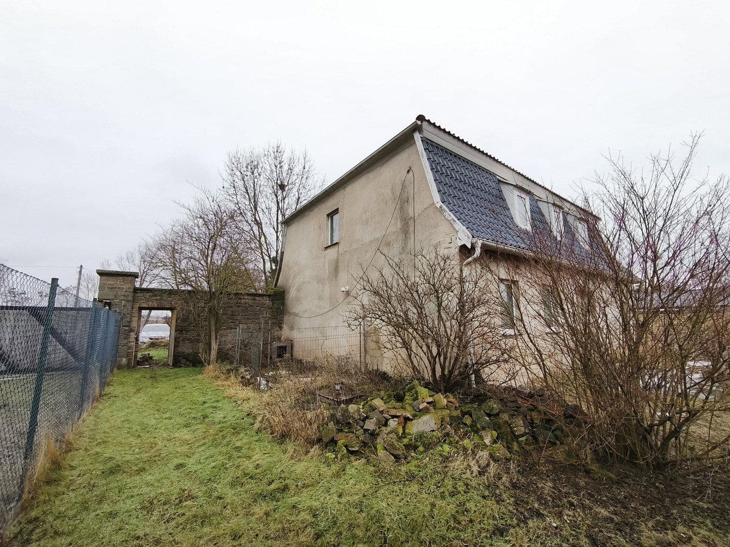 Predaj domu 167 m², pozemek 801 m², Gnetsch 5, Bernburg, Sasko-Anhaltsko Predaj domu 167 m², pozemek 801 m², Gnetsch 5, Bernburg, Sasko-Anhaltsko