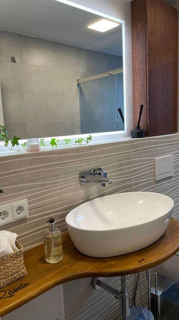 Prenájom bytu 2-izbový 53 m², Berlin, Berlín Prenájom bytu 2-izbový 53 m², Berlin, Berlín
