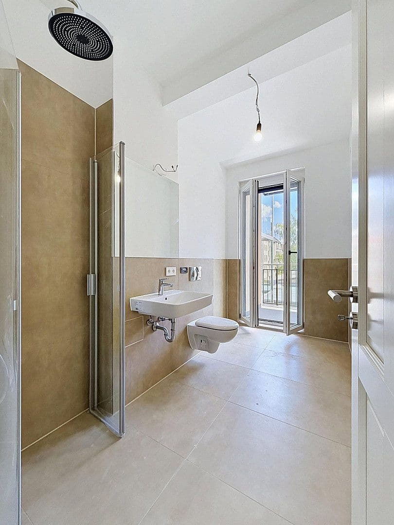 Prenájom bytu 2-izbový 53 m², Berlin, Berlín Prenájom bytu 2-izbový 53 m², Berlin, Berlín