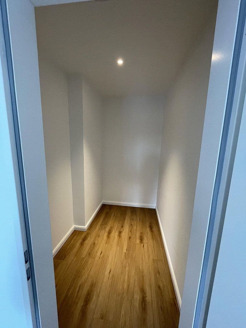 Prenájom kancelárie 153 m², Große Altefähre 20-22, Lübeck, Šlezvicko-Holštajnsko Prenájom kancelárie 153 m², Große Altefähre 20-22, Lübeck, Šlezvicko-Holštajnsko